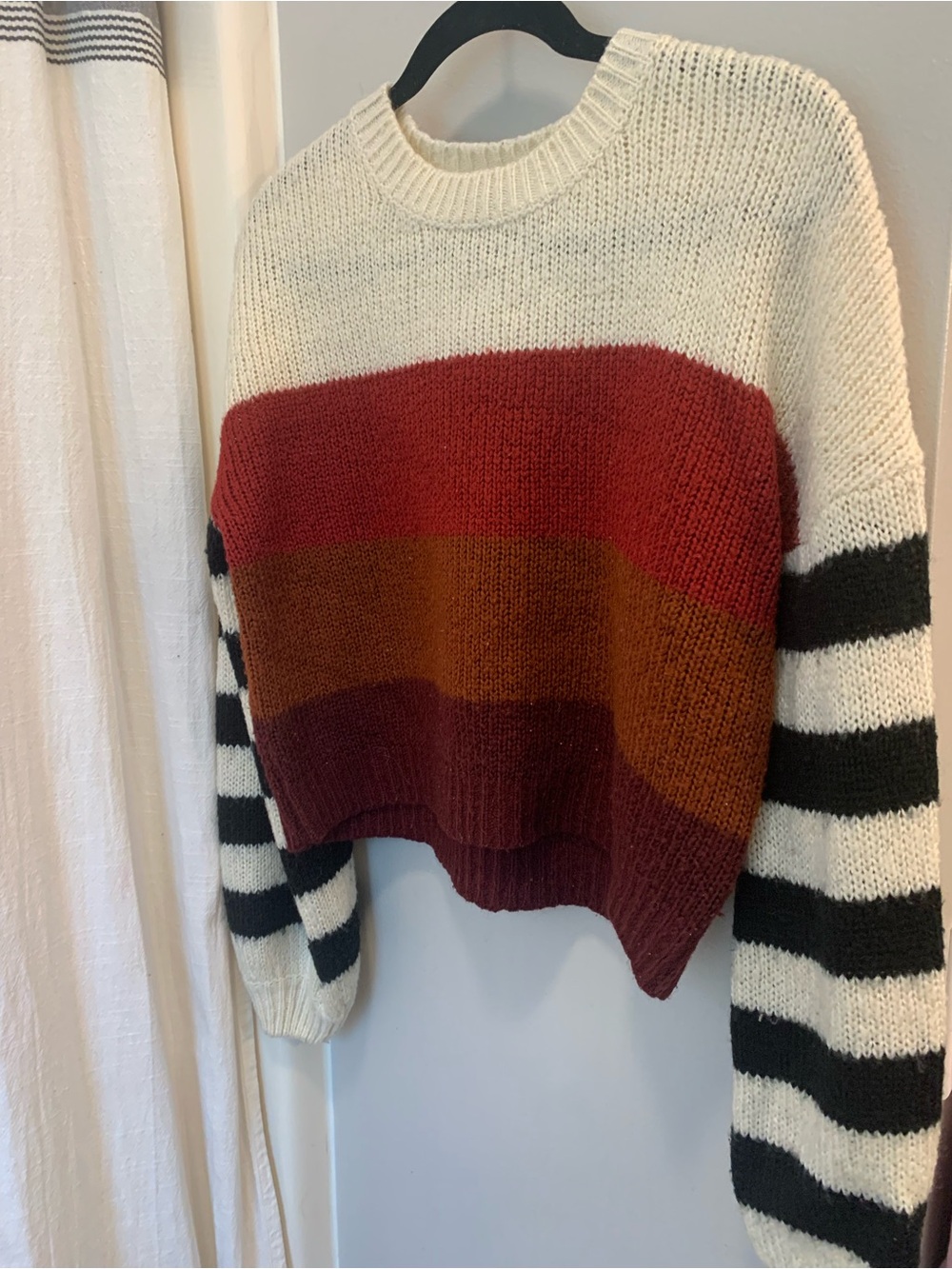 True Craft Women's Colorblock Pullover Sweater Size Medium Striped Sleeves